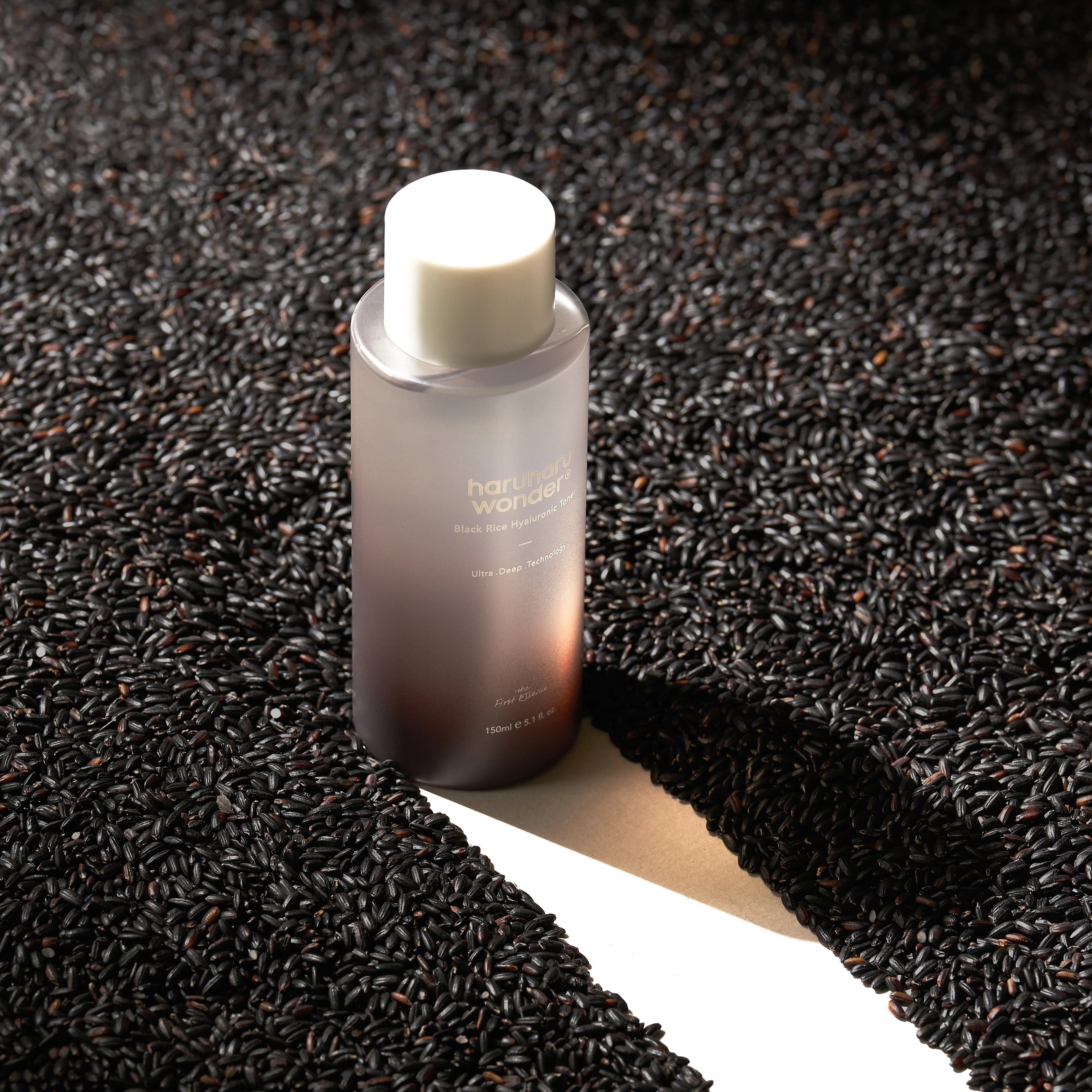 HARUHARU WONDER Wonder Black Rice Hyaluronic Toner 300mL