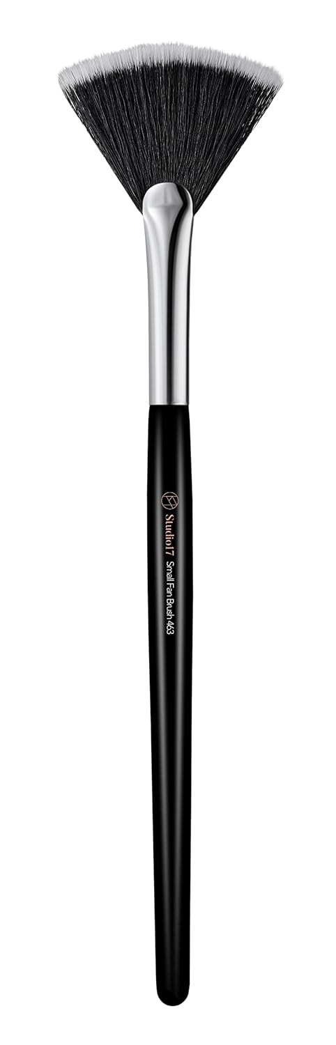 STUDIO 17 Small Fan Brush 463 - H ART