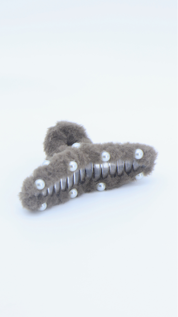 H ART Pearl Fur Hair Claw Clip Brown