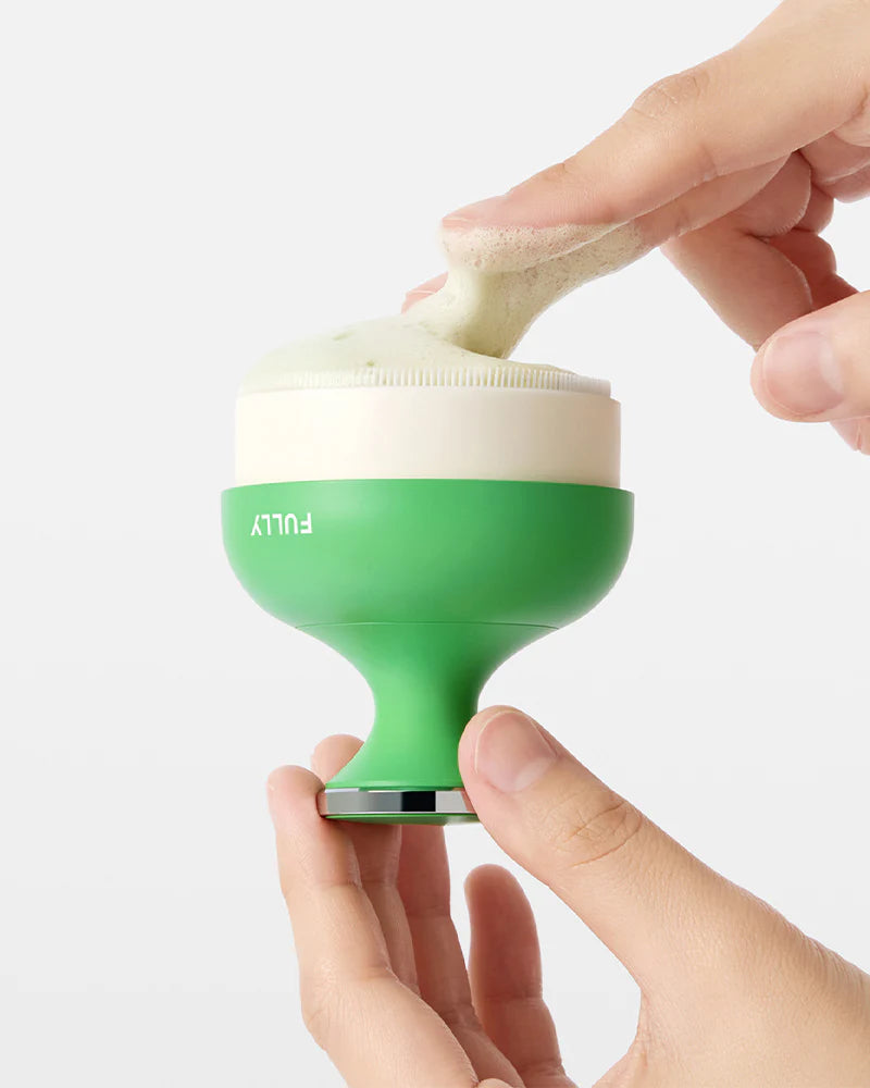 FULLY Pore Cleansing Brush