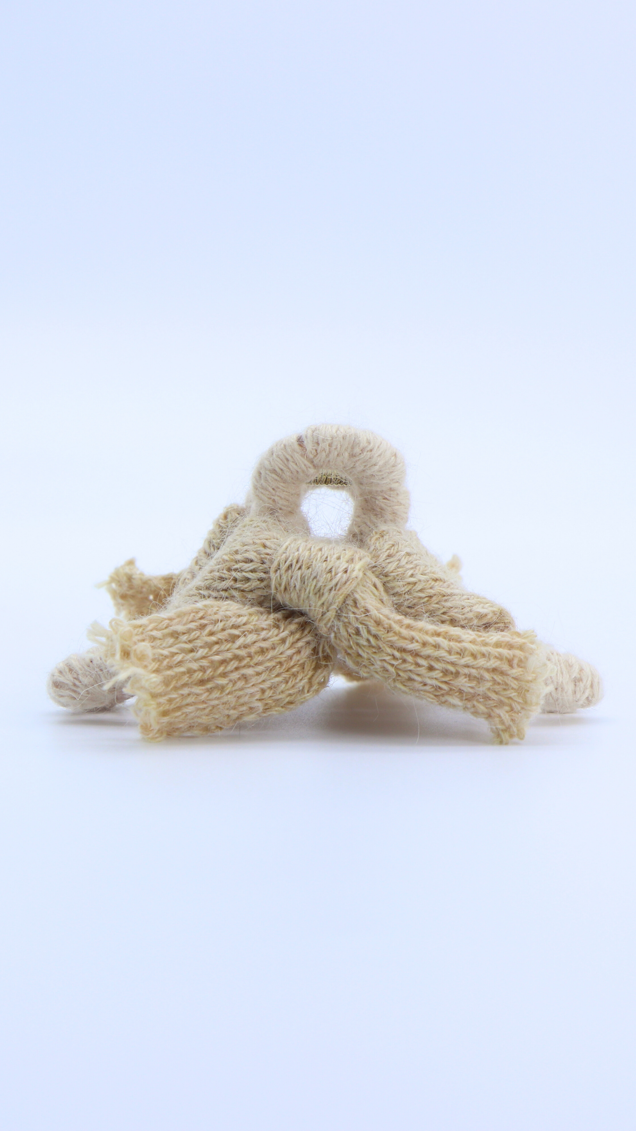 H ART Knitted Bow Hair Claw Clip Beige